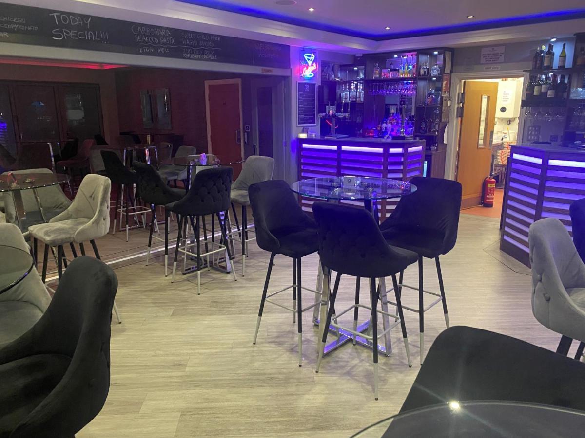 The Avenue Hotel Ltd Клітеро Екстер'єр фото