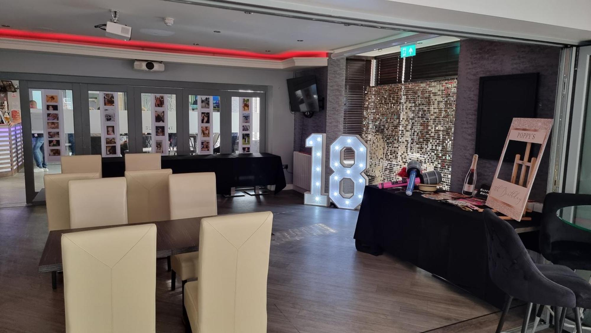 The Avenue Hotel Ltd Клітеро Екстер'єр фото