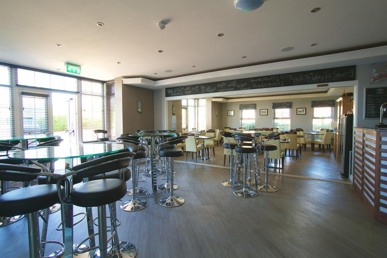 The Avenue Hotel Ltd Клітеро Екстер'єр фото