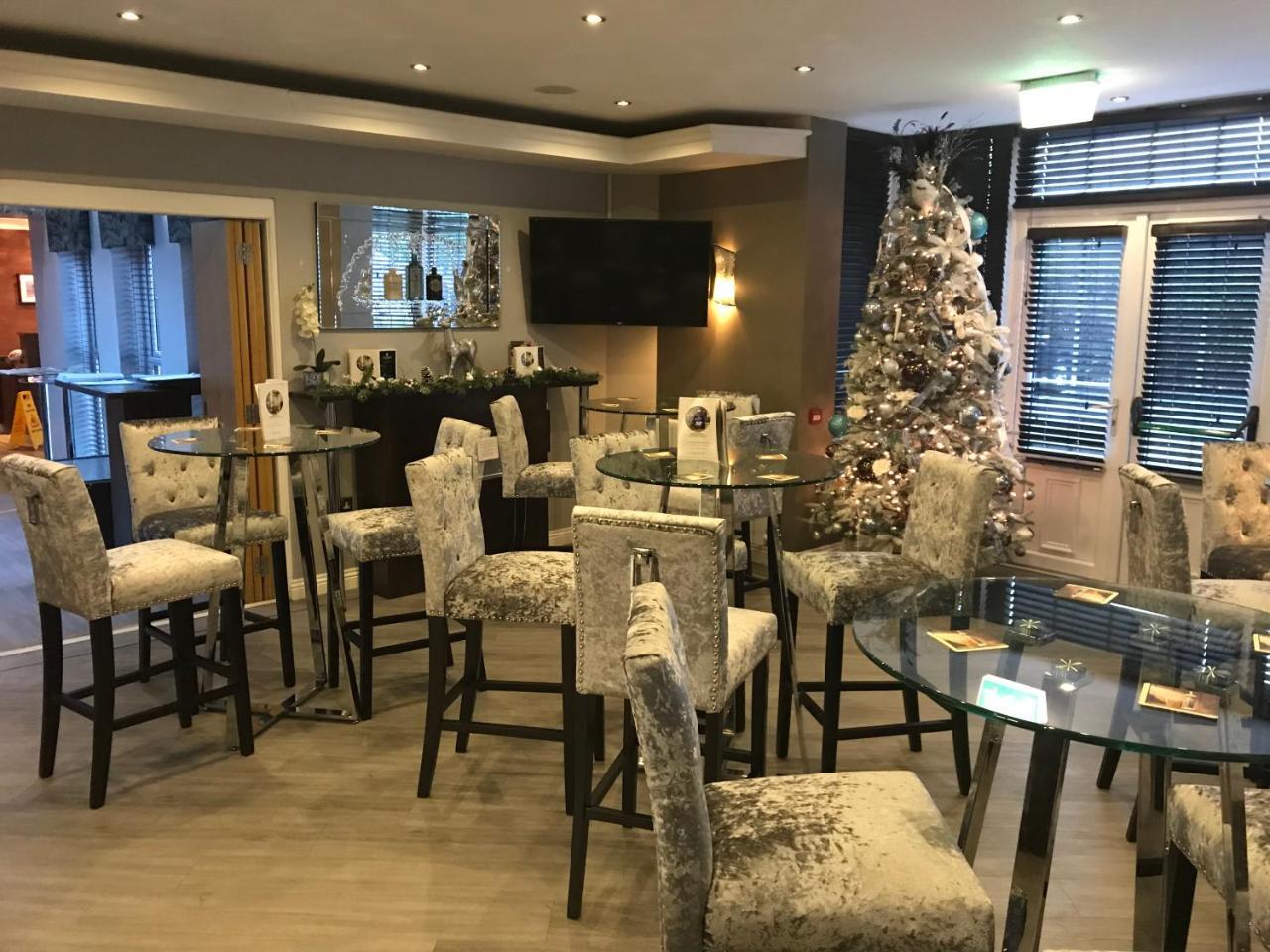 The Avenue Hotel Ltd Клітеро Екстер'єр фото