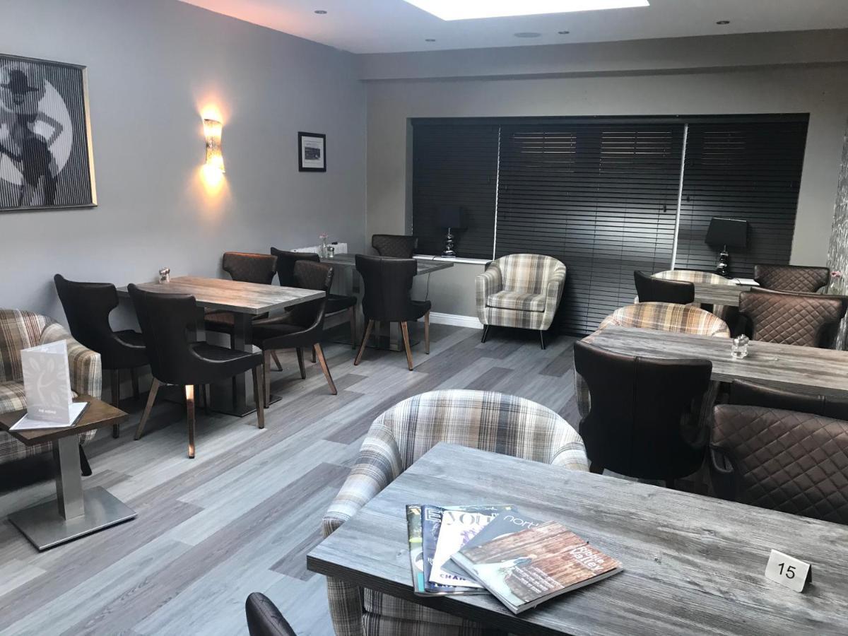 The Avenue Hotel Ltd Клітеро Екстер'єр фото
